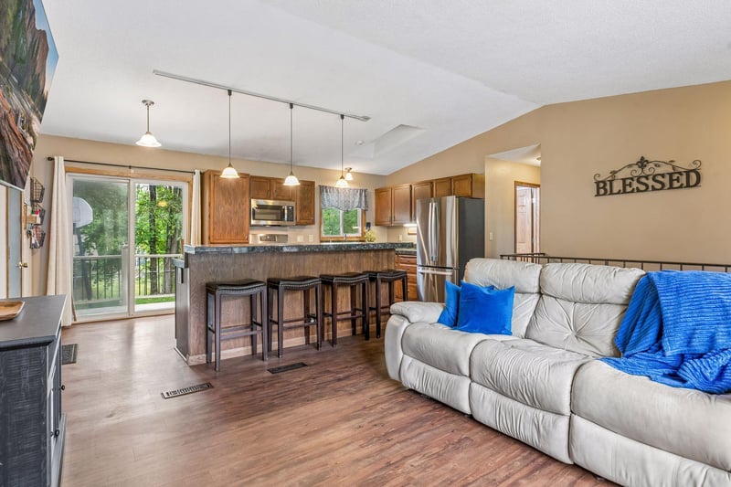 5426 Prospect Ave, White Bear Twp, MN 55110