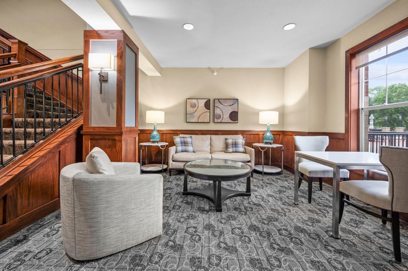 1800 Graham Ave #404, Saint Paul, MN 55116