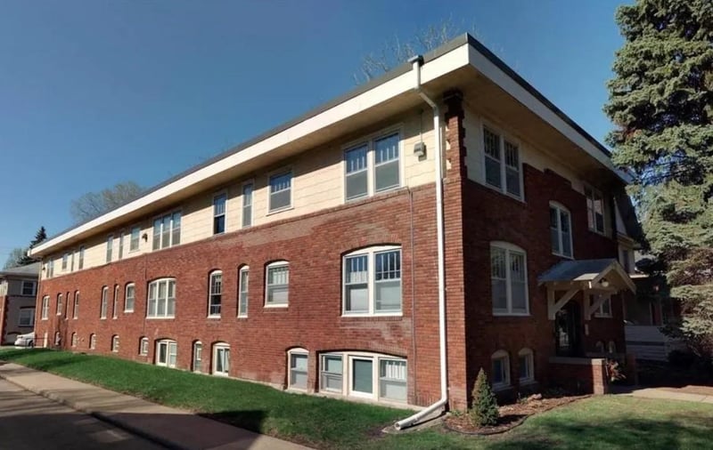 1702 Laurel Ave, Saint Paul, MN 55104