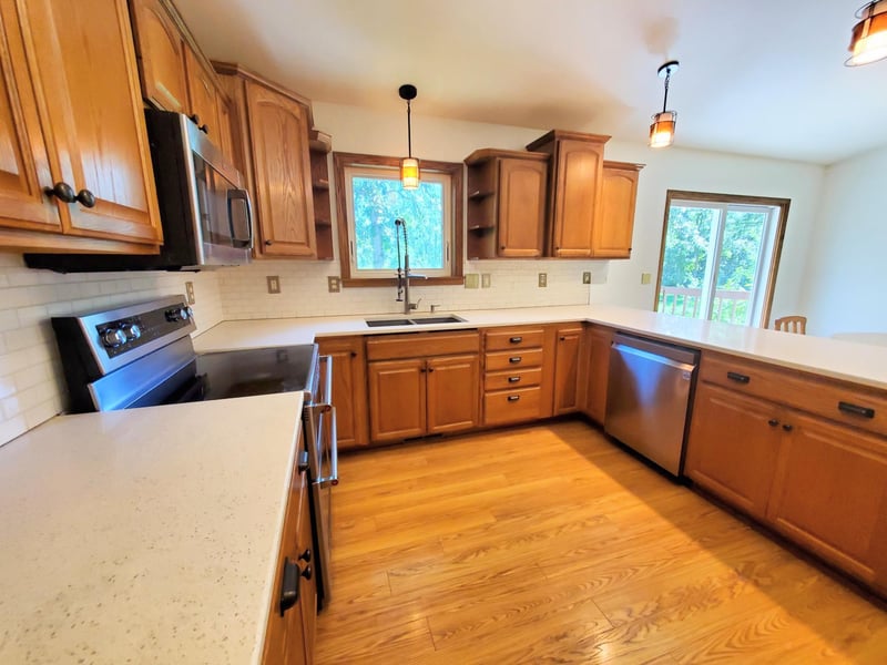 5786 Midvalley Ln NW, Bemidji, MN 56601