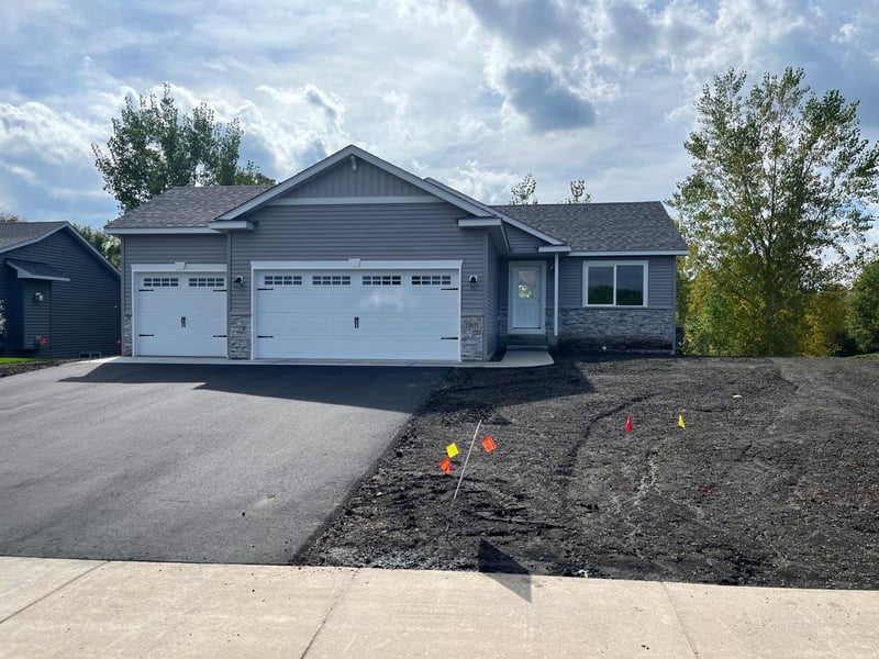 23071 Turquoise St, Saint Augusta, MN 56301