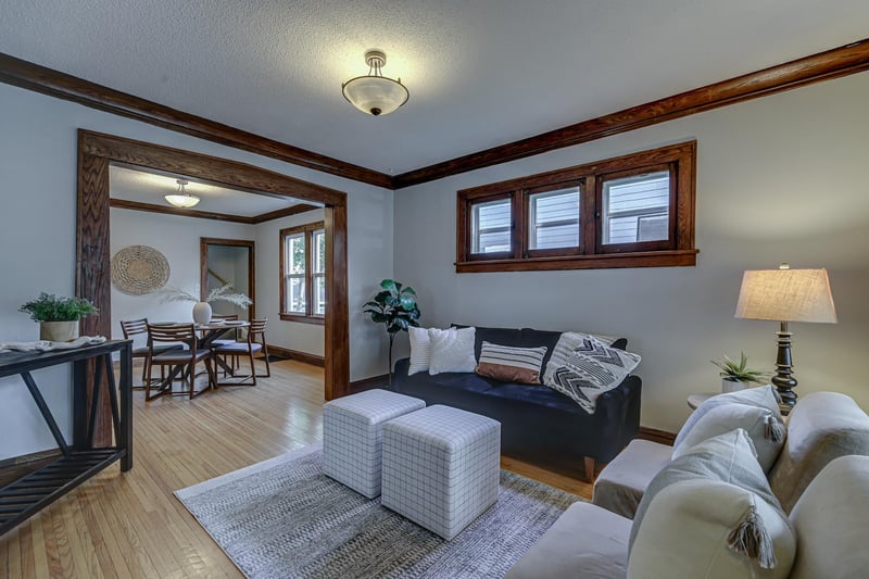 2954 Queen Ave N, Minneapolis, MN 55411