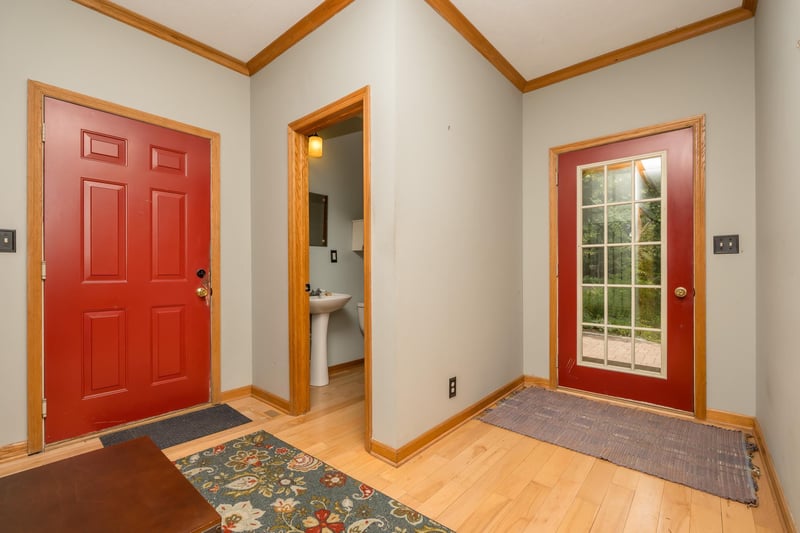 5511 Hugo Rd, White Bear Twp, MN 55110
