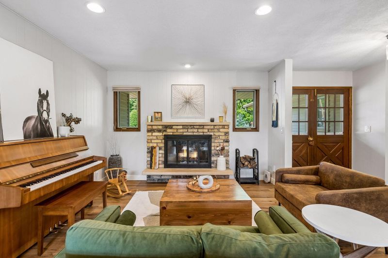 10011 Abbott Ave S, Bloomington, MN 55431