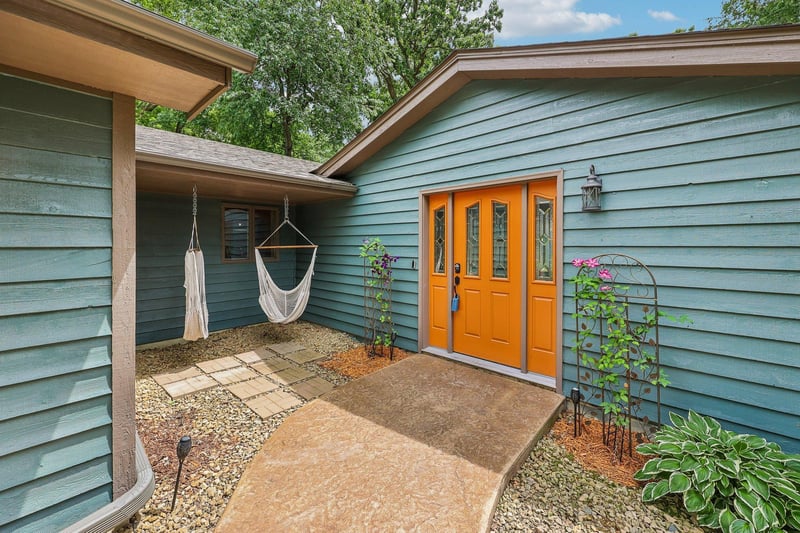 38295 Golf Ave, North Branch, MN 55056