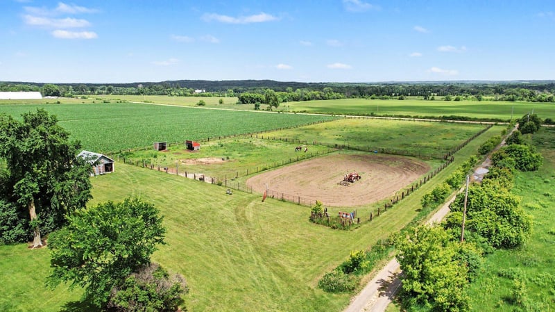 35504 Reed Ave, Shafer, MN 55074