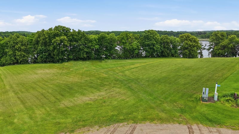 26533 Lake Hills Rd, Detroit Lakes, MN 56501