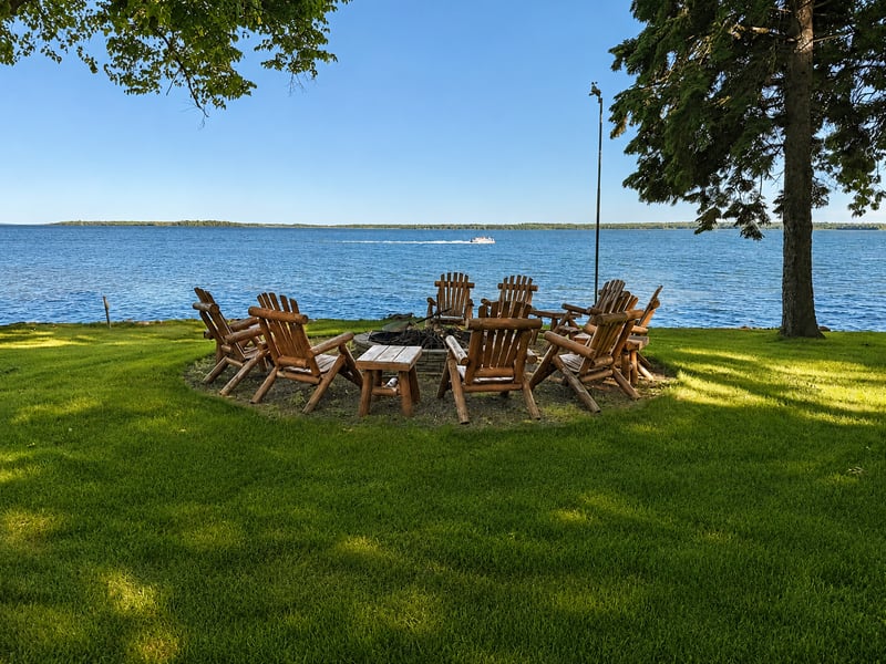 4563 Pine Point Cir NW, Walker, MN 56484