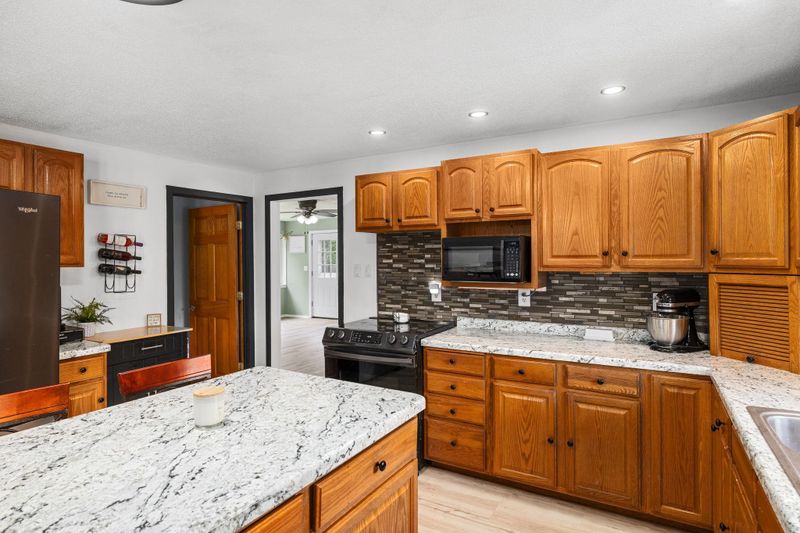 46825 Oak Hill Ln, La Crescent, MN 55947