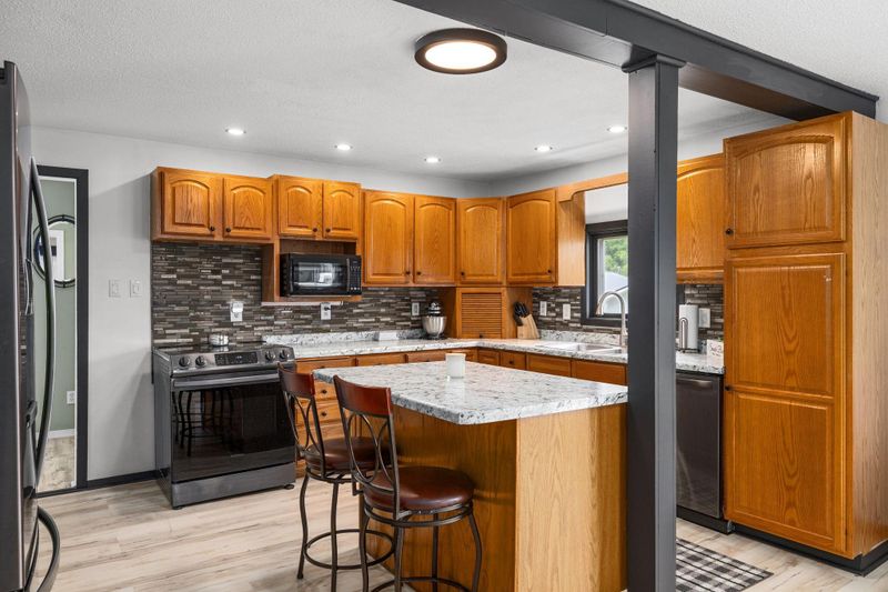 46825 Oak Hill Ln, La Crescent, MN 55947