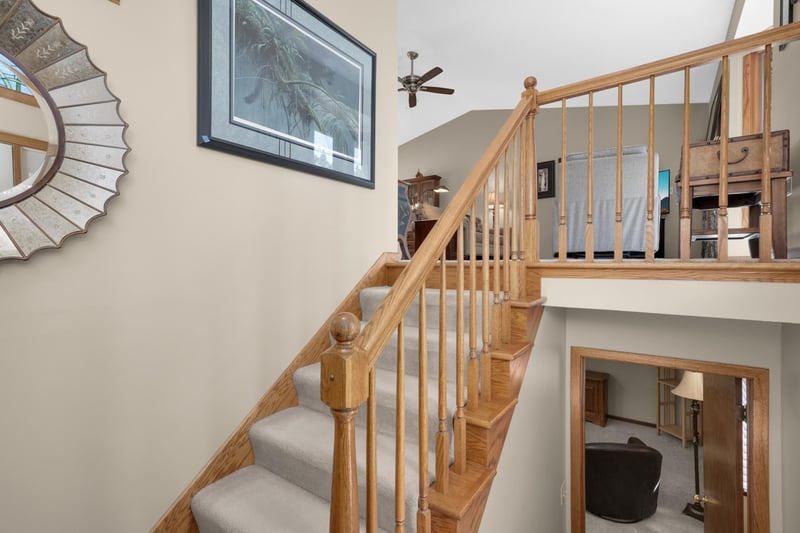 3140 Quarry Ct, Eagan, MN 55121