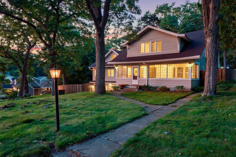 71 Fir St, Mahtomedi, MN 55115