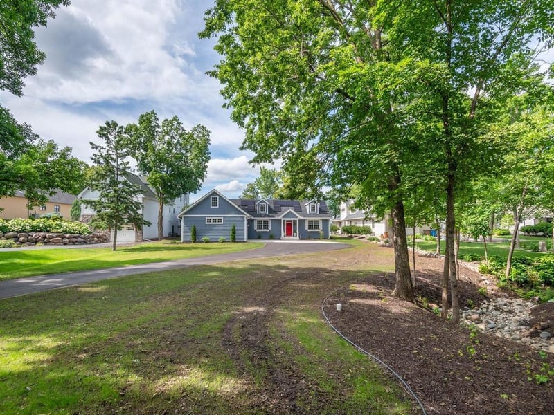 732 Old Beach Ln, Waconia, MN 55387