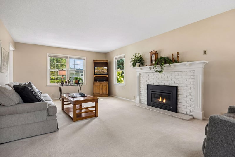 2415 Merrimac Ln N, Plymouth, MN 55447