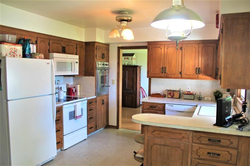 222 E Saint George Ave, Grantsburg, WI 54840