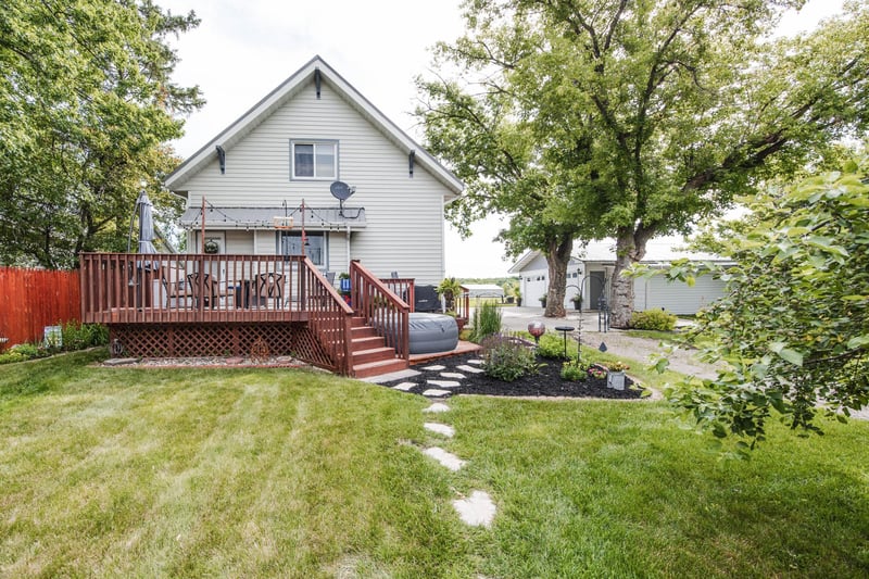 116 Juniper Ave E, Frazee, MN 56544