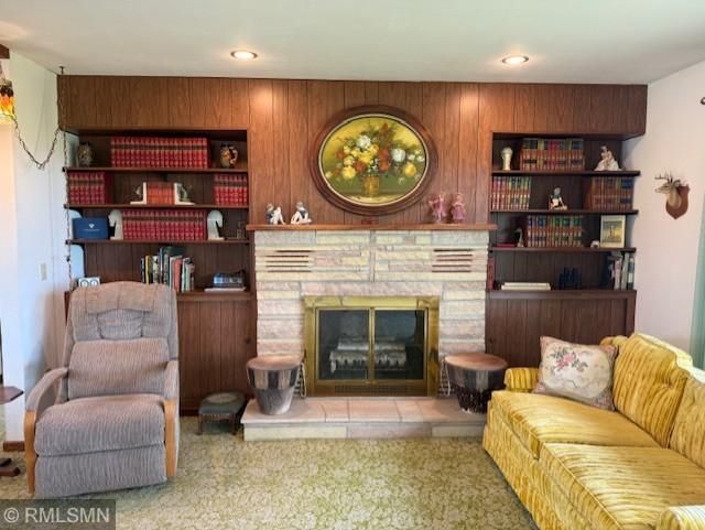 202 E North Ave, Ellsworth, MN 56129