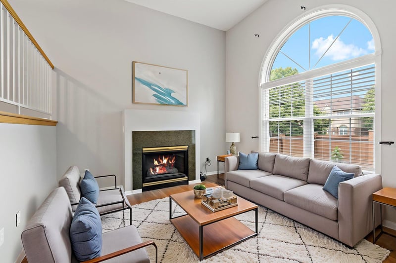 6453 Regency Ln, Eden Prairie, MN 55344