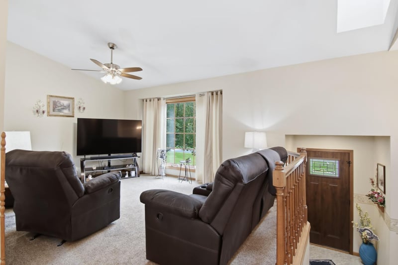 1440 Birchwood Ln, Eau Claire, WI 54703