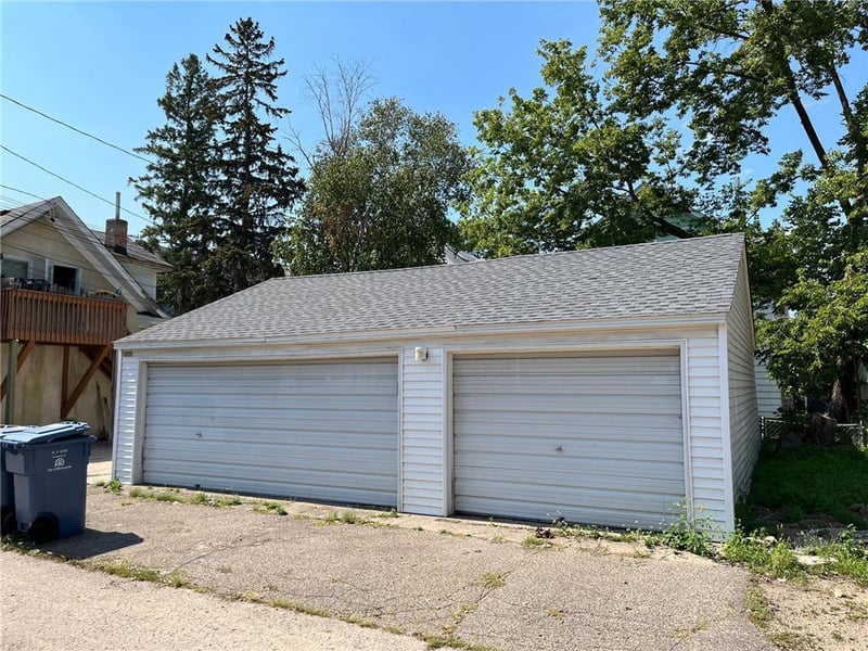 2223 Pleasant Ave, Minneapolis, MN 55404