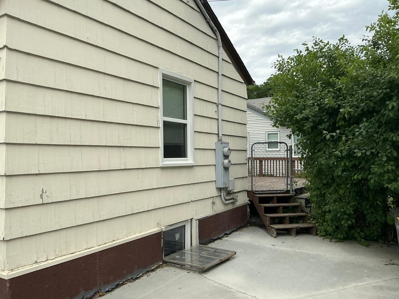 1110 12th St S, Moorhead, MN 56560