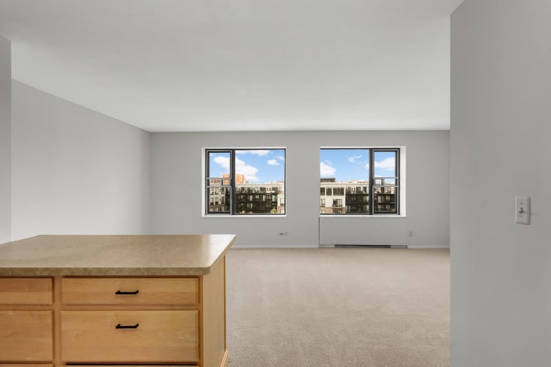 15 S 1st St #A809, Minneapolis, MN 55401