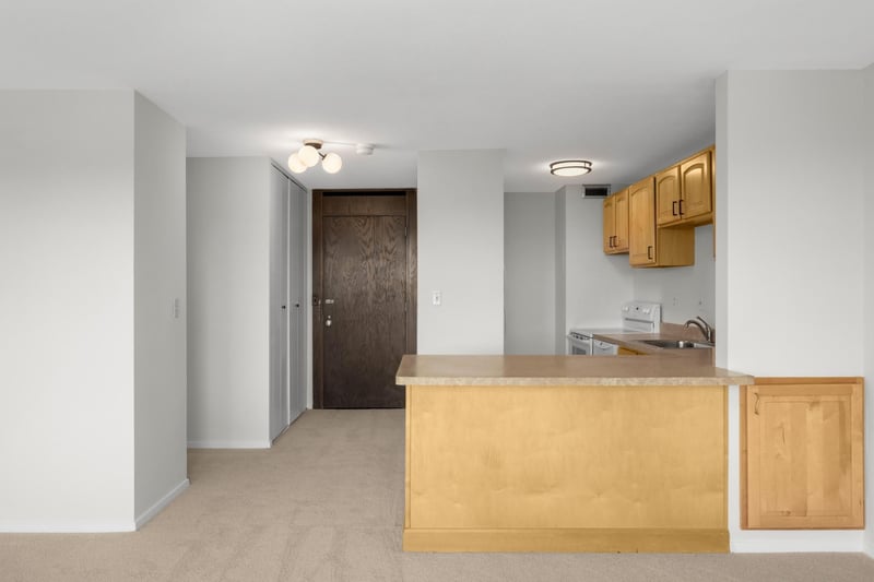15 S 1st St #A809, Minneapolis, MN 55401