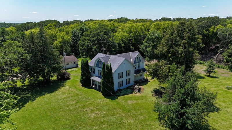 6565 165th Ave NW, New London, MN 56273