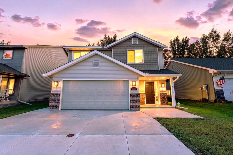 3090 212th St W, Farmington, MN 55024