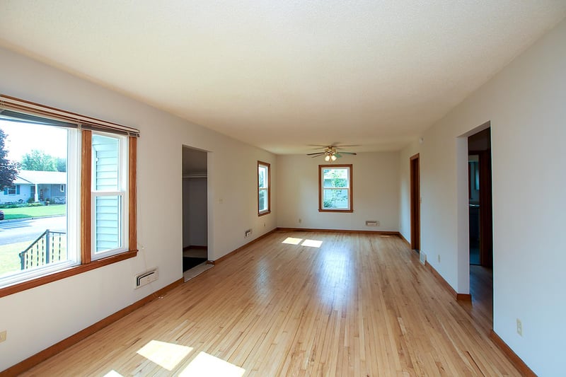 230 Main St, Green Isle, MN 55338