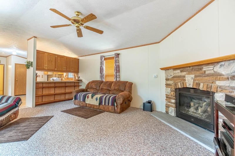 27252 Hayes St, Garrison, MN 56450