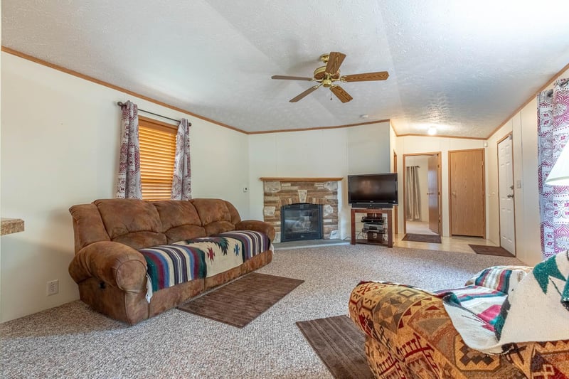 27252 Hayes St, Garrison, MN 56450
