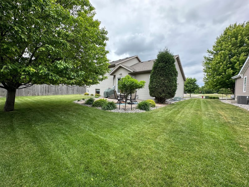607 13th Ave N, Moorhead, MN 56560