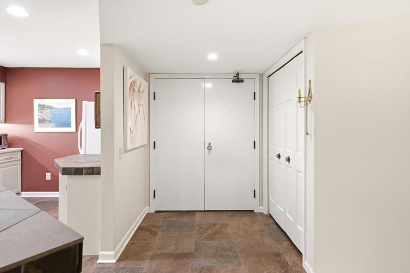 14319 Stewart Ln #207, Minnetonka, MN 55345