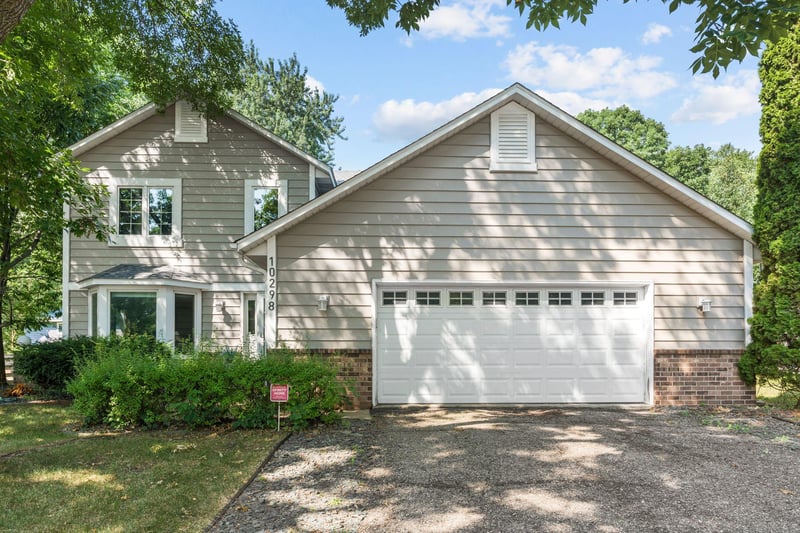 10298 Mooer Ln, Eden Prairie, MN 55347