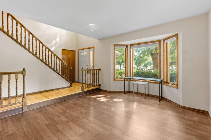 10298 Mooer Ln, Eden Prairie, MN 55347