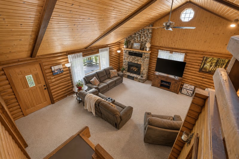 11897 Elm Cir, Pine City, MN 55063