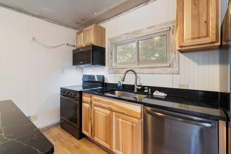 411 21st St, Cloquet, MN 55720