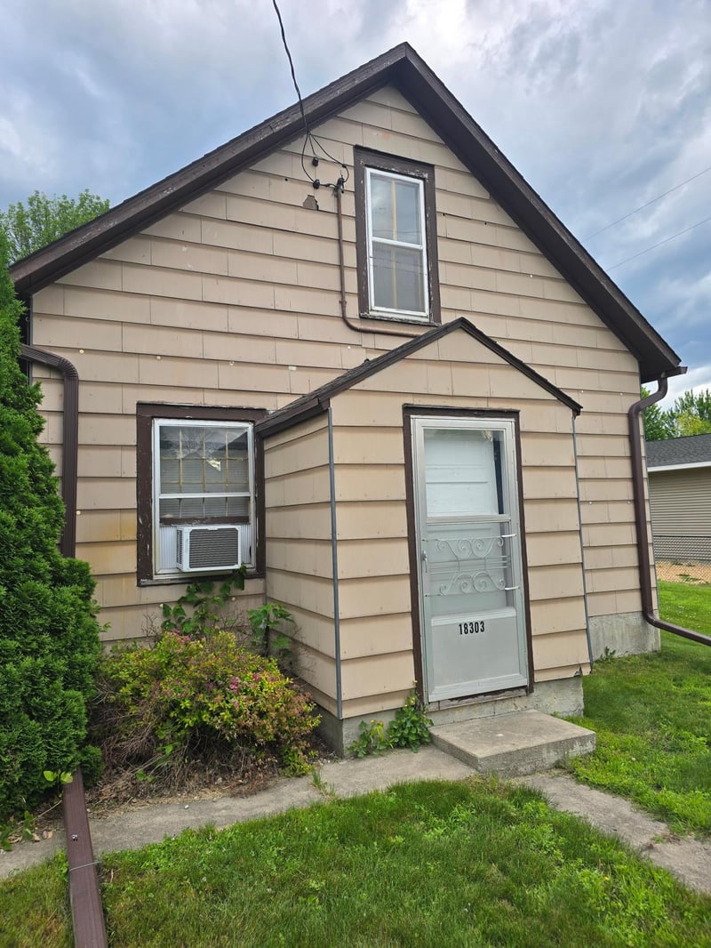 18303 Sperl Ave, New Ulm, MN 56073