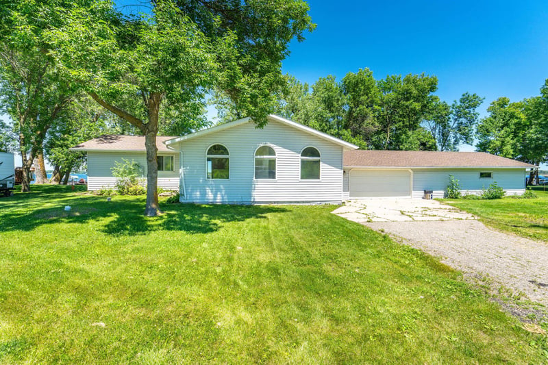 41579 Ukkelberg Dr, Clitherall, MN 56524
