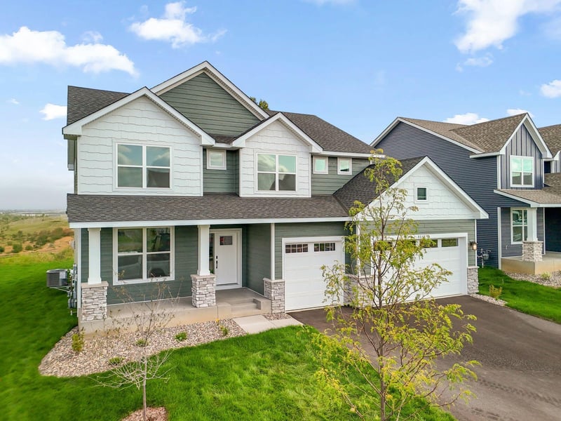 8656 Periwinkle Blvd, Woodbury, MN 55129