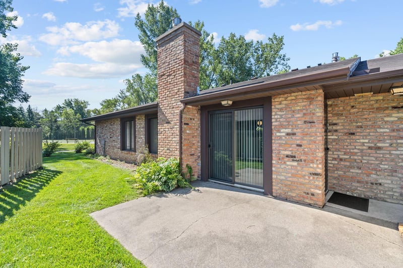 1164 Xene Ln N, Plymouth, MN 55447