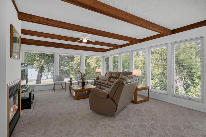 2686 Keller Pw, Maplewood, MN 55109