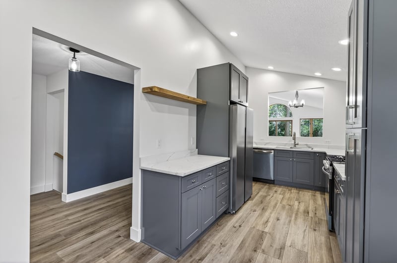15153 Cates Lake Dr, Prior Lake, MN 55372