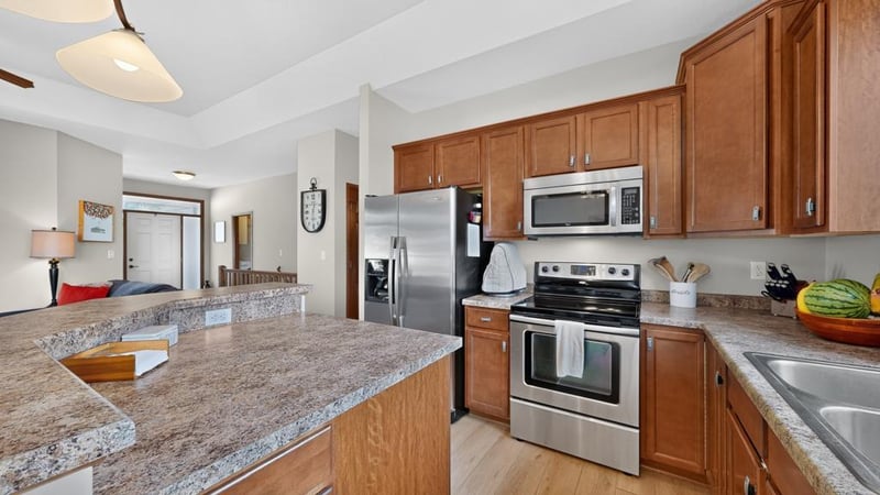 5174 Ridgeway Rd NW, Rochester, MN 55901