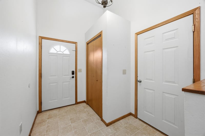 301 Lakeview Dr, Lake Park, MN 56554
