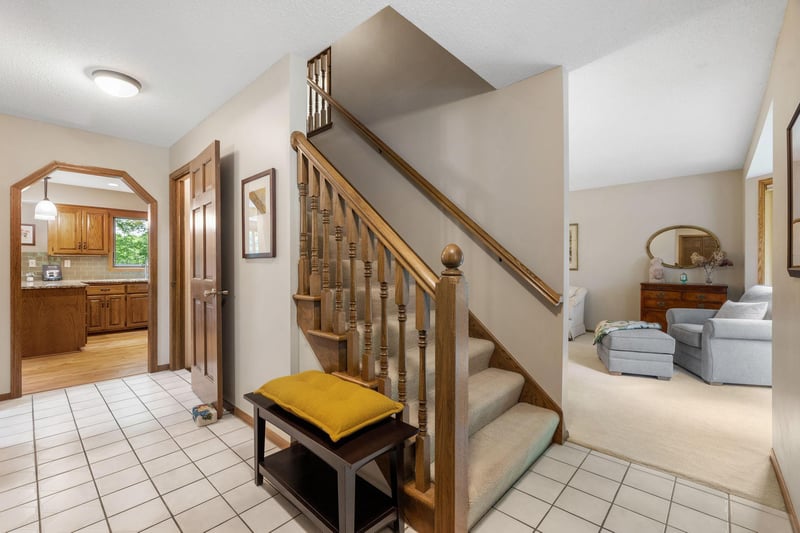10660 47th Ave N, Plymouth, MN 55442