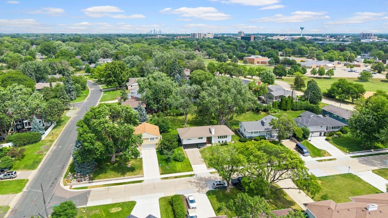 4436 Claremore Dr, Edina, MN 55435