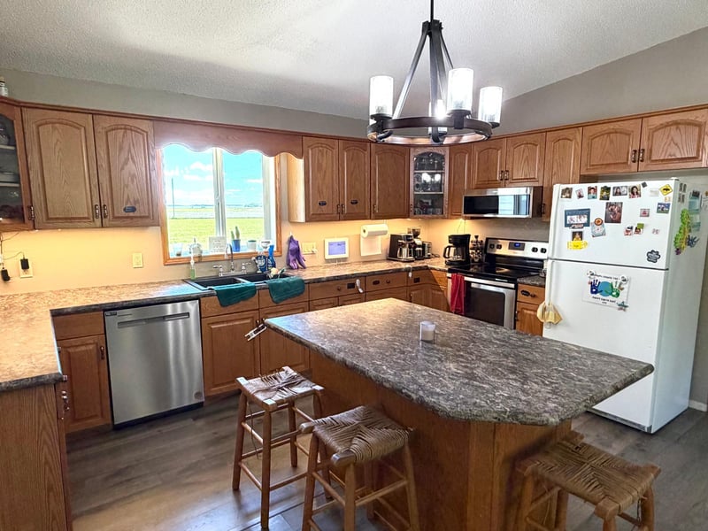 19551 197th Ave, Greenbush, MN 56726