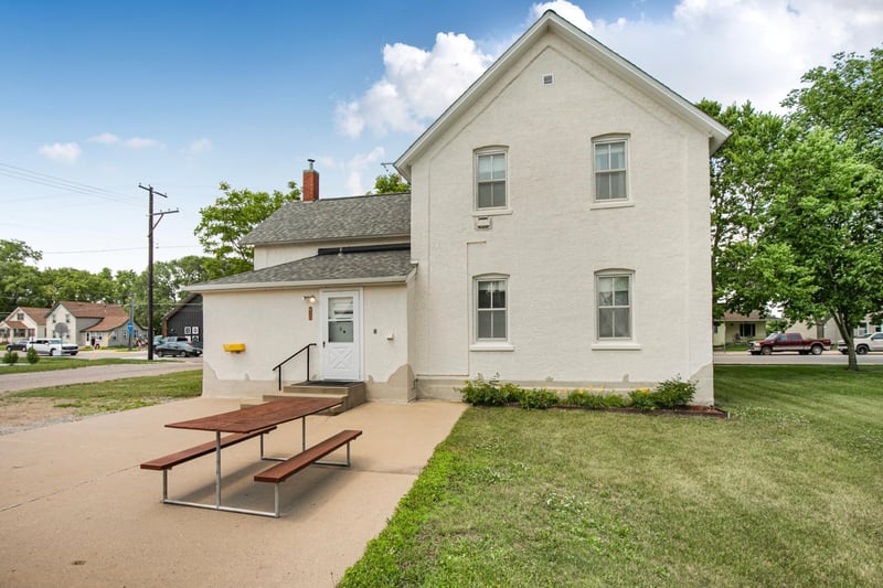 122 W Minnesota St, Saint Joseph, MN 56374